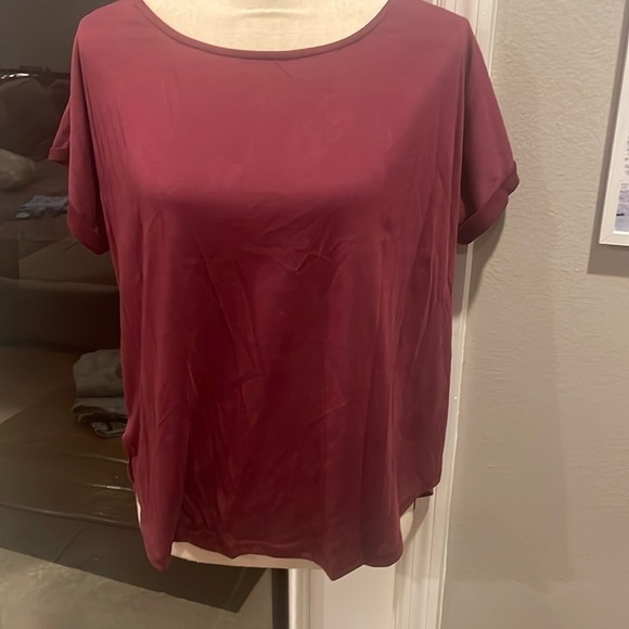 miami Tops - EUC Miami Burgundy Blouse with Open Back Size medium